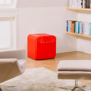 Retro Mini Fridge - Red - Image 3