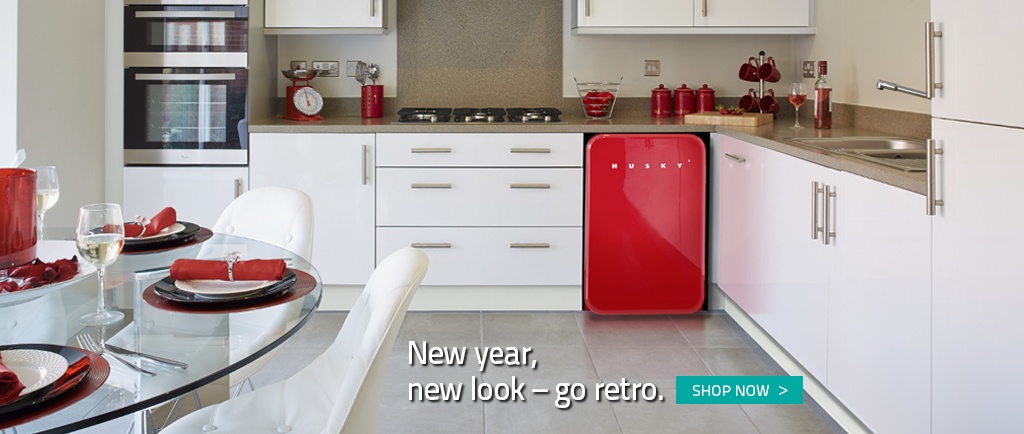 Husky OSFR004-RL Retro 3.7 Cu.ft/106L Mini Fridge, Red